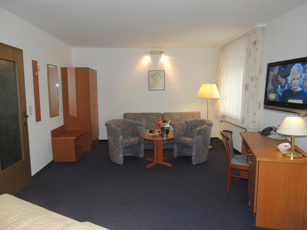 Hotel-Restaurant Zum Roeddenberg Osterode am Harz Room photo